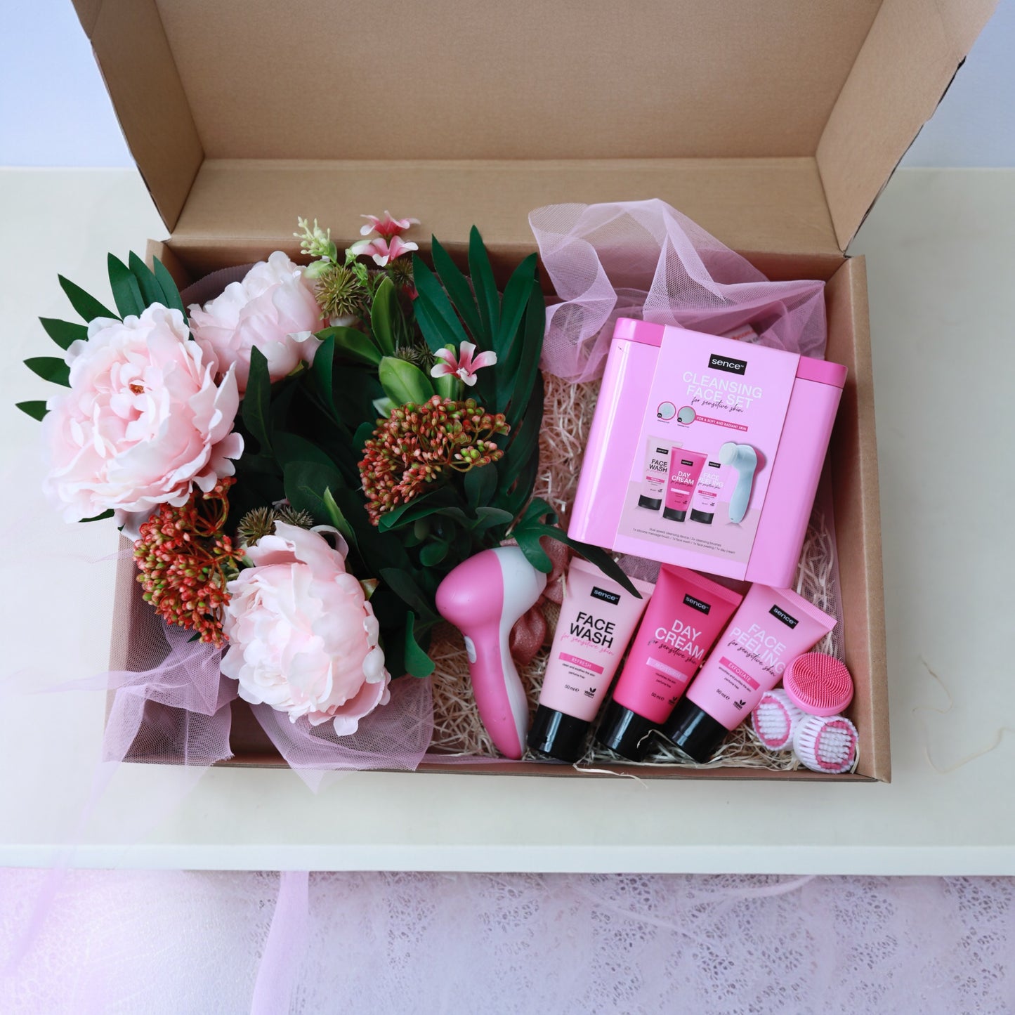 Caja Regalo con Ramo Familycom ROSA