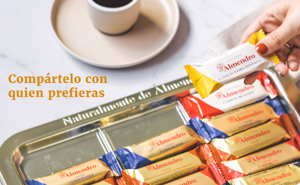 Bandeja con Selección de Turrones Tradicionales El Almendro, Turrón Tradicional con Miel y Almendras Seleccionadas, Receta Tradicional Desde 1880, 18 Turrones Envasados Individualmente, 400 Gramos